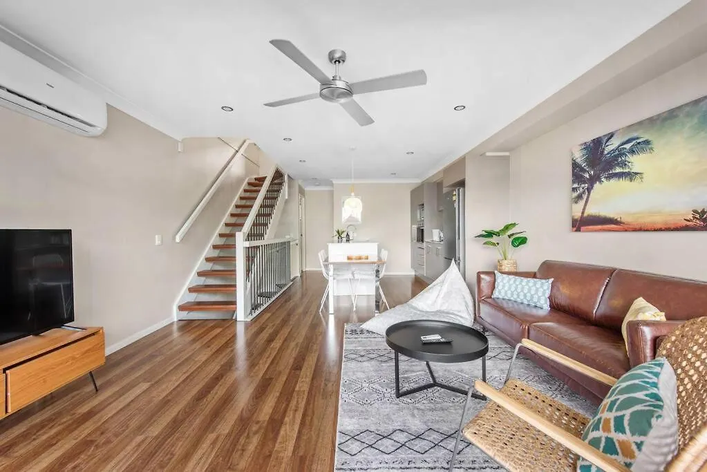 Сasa de vacaciones Spacious + Convenient! 3Bed/2.5Bath/1Car~Townhouse Brisbane